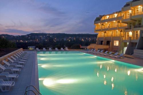 סנדנסקי Panorama Hotel מראה חיצוני תמונה